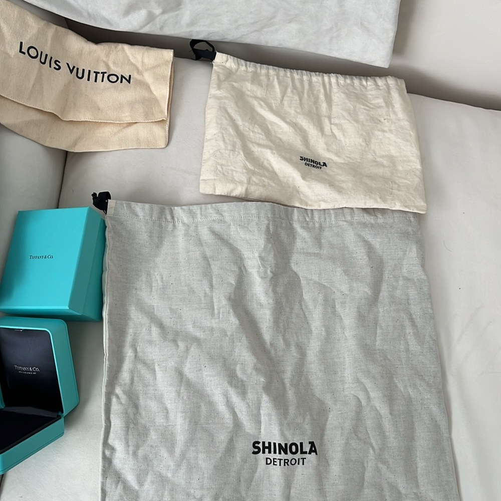 Designer dust bags and jewelry boxes including Gucci, Tiffany’s, Shinola, LV - Picture 4 of 5